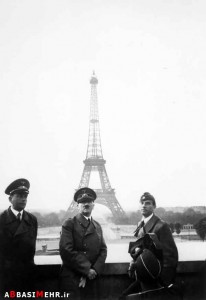 عکس یادگاری آدلف هیتلر با برج ایفل - فرانسه در اشغال آلمان نازی - 1940