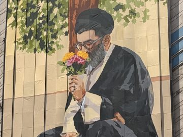 انما الحیاة عقیدة و جهاد